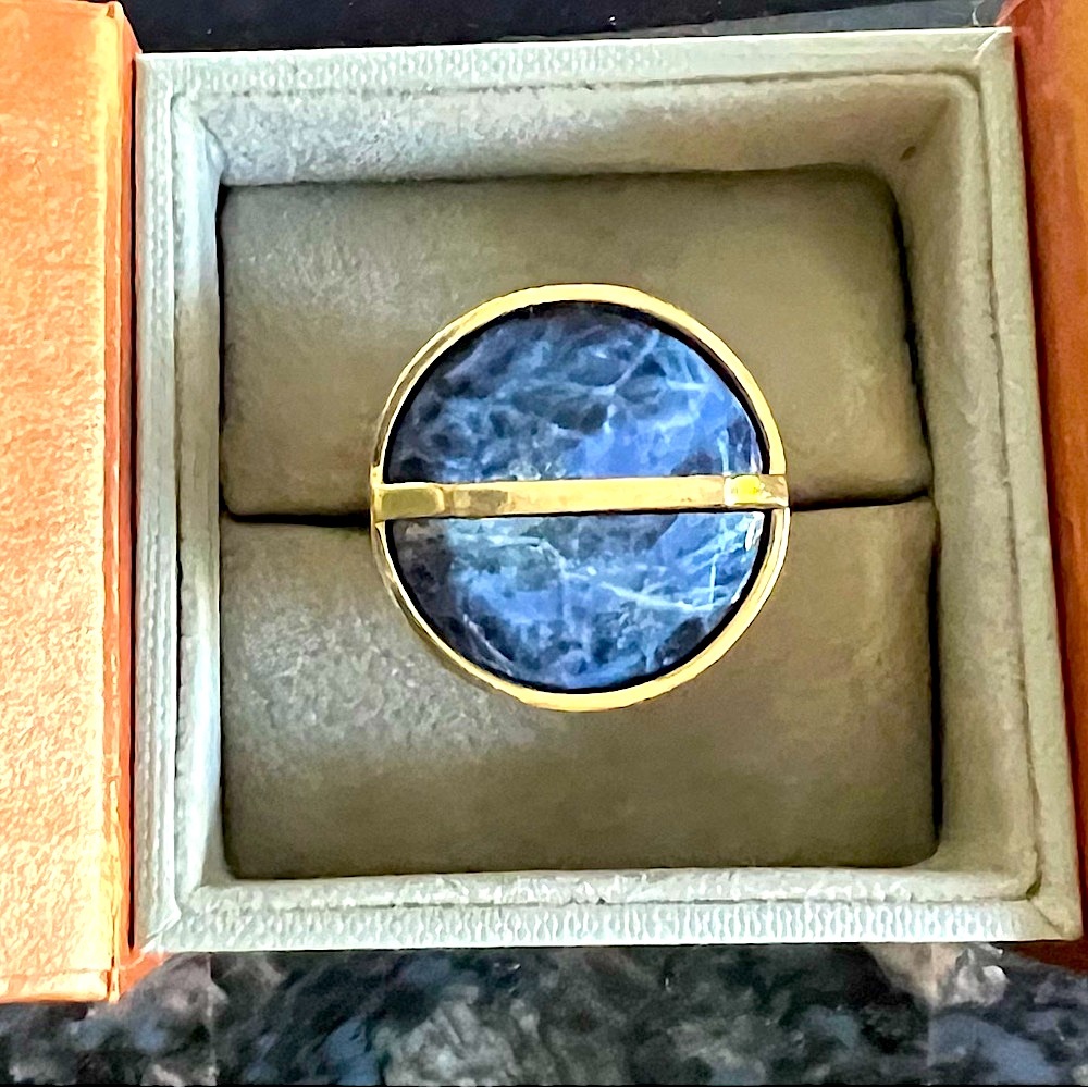 Henri Bendel - Blue Modern Stone Ring Gold- Never worn size 7.5